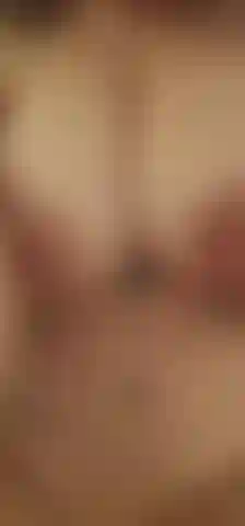 Ho voglia di dirty talk con un bbc mentre mi dito. Completamente nuda!