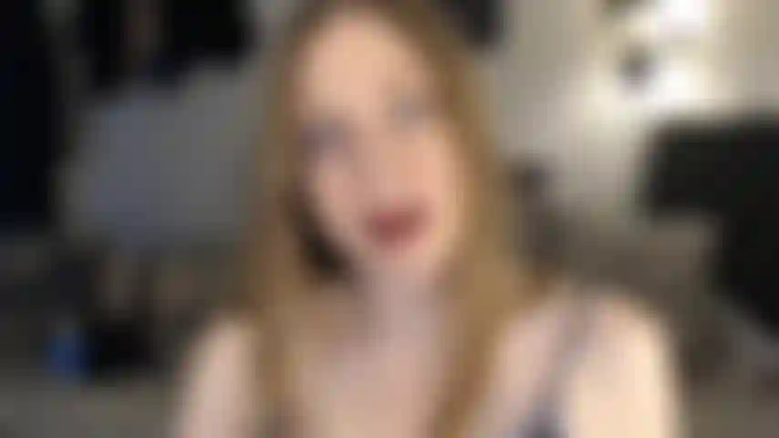 Stronzo che fa l'occhiolino in primo piano joi.