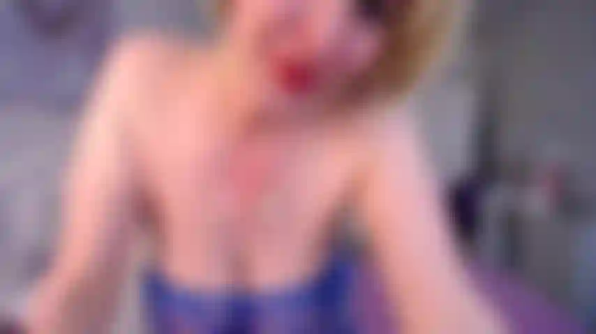 Spruzzo il latte dalle migliori tette, faccio rimbalzare le tette molto in posizioni diverse.