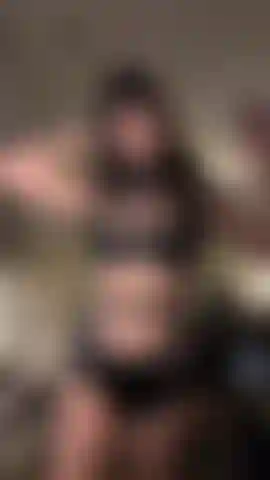 Ti piace il mio vestito fetish da festa?