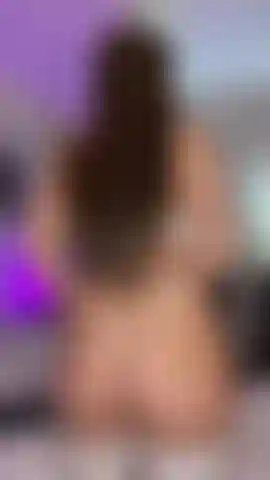 Adoro le calze in pizzo bianco e la lingerie.