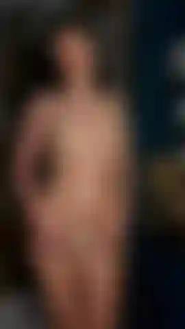 La lingerie con diamante e olio per bambini è stuzzicante.