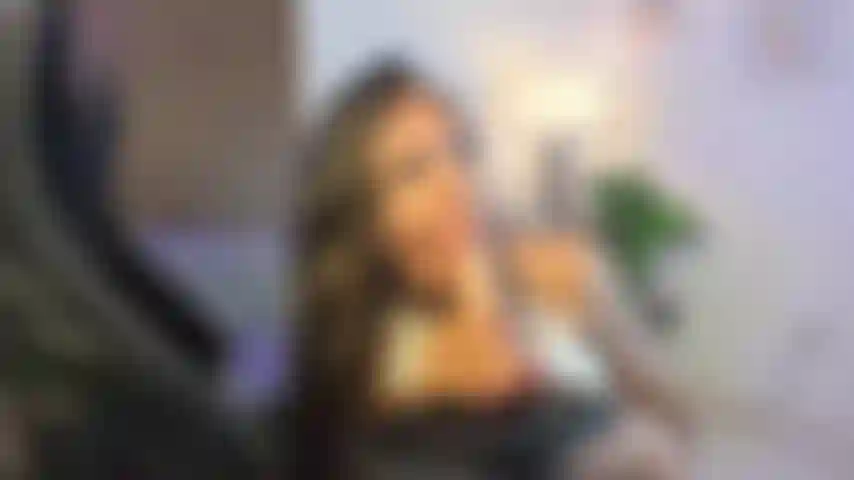 Solo io che succhio un delizioso dildo.