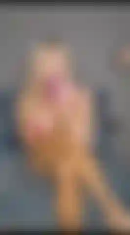 Sto provando il mio giocattolo per la stimolazione del clitoride telecomandato. Vorrei che tu fossi qui!