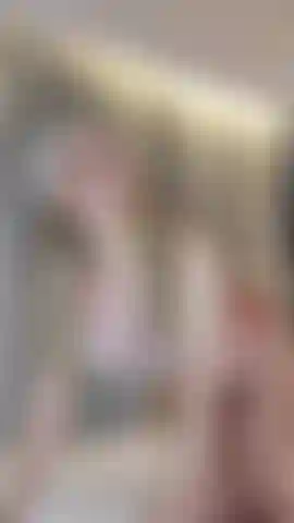 Emmac_xxx_mrs-claus-naughty-spogliarello-e-scopata.