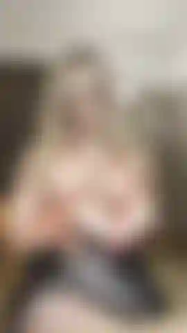 L'assistente personale fa naufragio e distrugge la moglie mentre ti seduce.