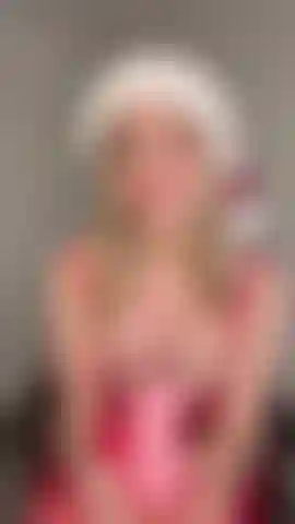 A brand new toy at Christmas? I must have been on Santas nice list! Watch me use my new tongue toy and orgasm hard whilst I think about what I want for next year 😈