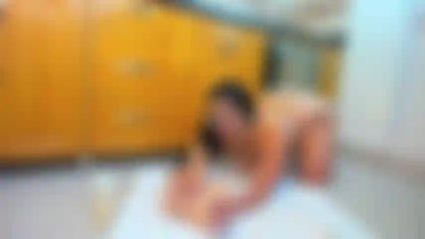 Un pompino molto caldo e sciatto.