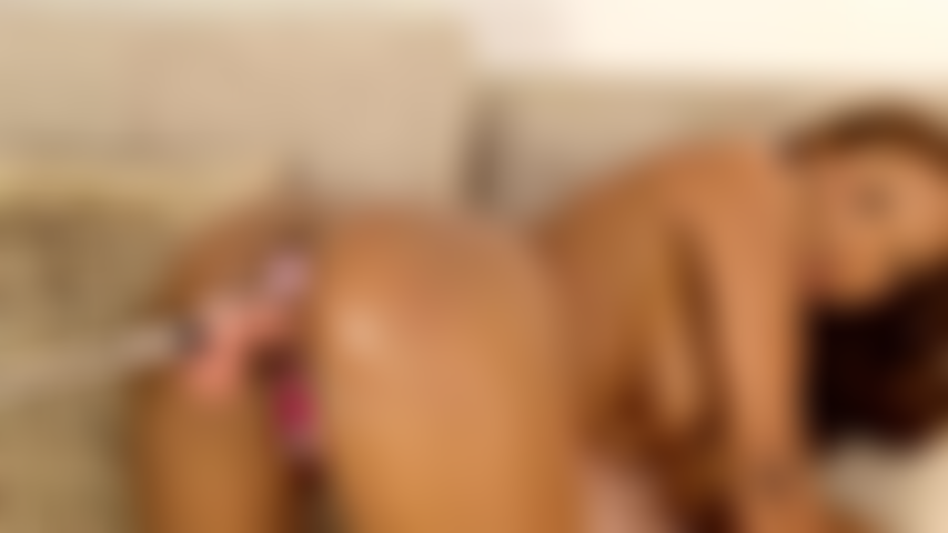 Vuoi scoparmi la bocca o i buchi?