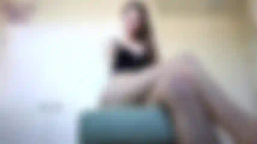 Compiti di umiliazione per le puttane dei piedi: sei una piccola troia disperata e patetica che farà di tutto per adorare i miei piedi. Beh, ho alcuni compiti umilianti che completerai per dimostrare che meriti di rimettermi in piedi. Chi lo sa, potrei.