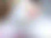 Ti accarezzi non per l'idea di mangiare il tuo sperma ma per il fatto che, molto presto, lo sperma colerà davvero dalla tua gola di puttana. Sarai davvero la mia cagna mangiatrice di sperma!