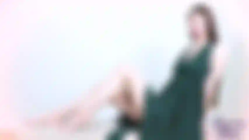 Foot bitch training cbt joi: non importa quante volte adori i miei piedi, non ne hai mai abbastanza della loro perfezione sexy. Solo guardarle mi dà ancora più potere su di te. Approfitterò della tua debolezza proprio in questa clip.