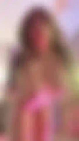 Gioco con le mie grandi tette e il mio corpo in forma!