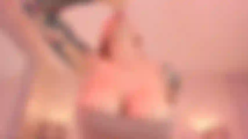 Sloppy bj grondante di tette!