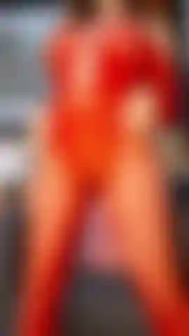 Punisci questa figa stretta, tesoro!