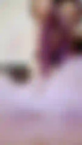 Do you like to hear the sound of my bare feet stepping on bubble wrap? It is so pleasant to hear and feel them explode on the soles of my feet.