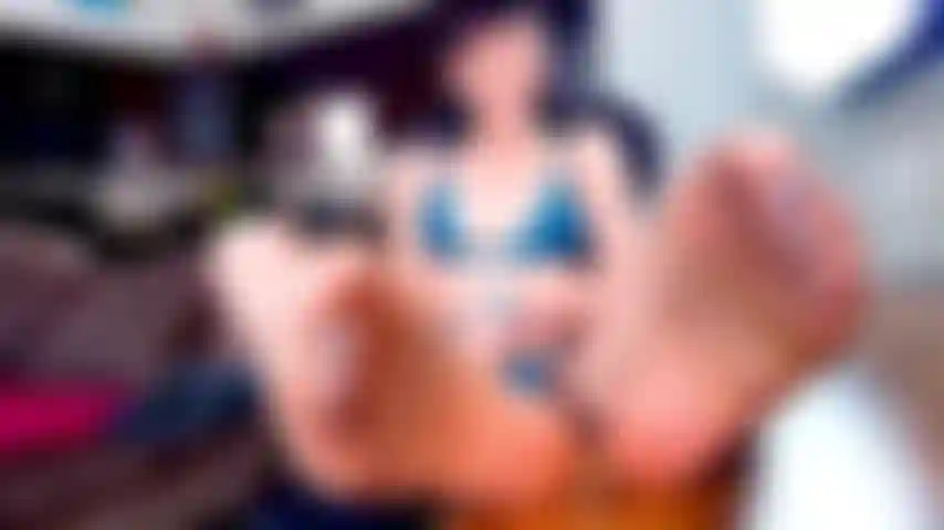 Fanculo i miei piedi con le calze.