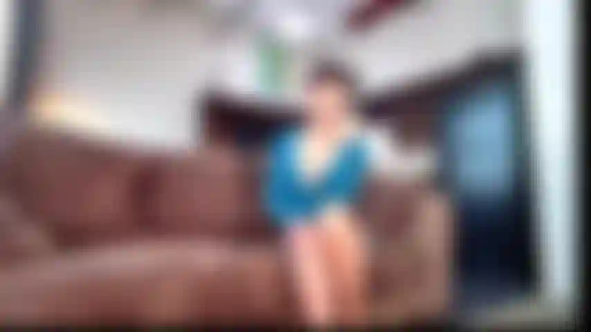 Una sega da milf della porta accanto.