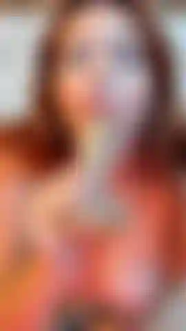 Non fermarti... Fammi il favore di goderti ogni secondo mentre fai il conto alla rovescia fino a quando sarò tutta su di te.