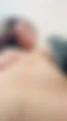 Non riesco a smettere di toccarmi pensando a te... Guardami masturbarmi adesso.