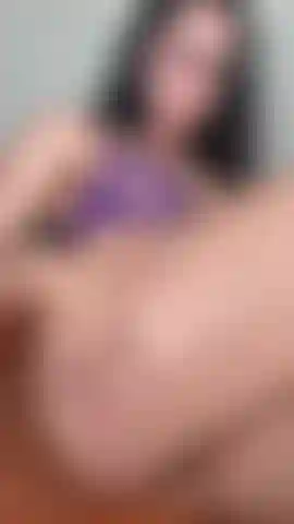 Rubbing my clit and fingering myself feels so good!