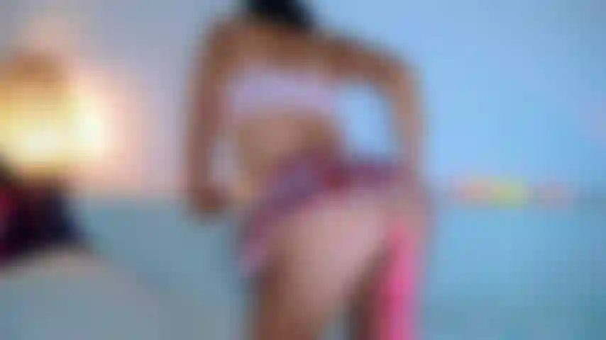 Cazzo di culo con il mio bel plug anale di pony.