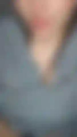 Mmm, voglio sentire quel cazzo dentro di me.