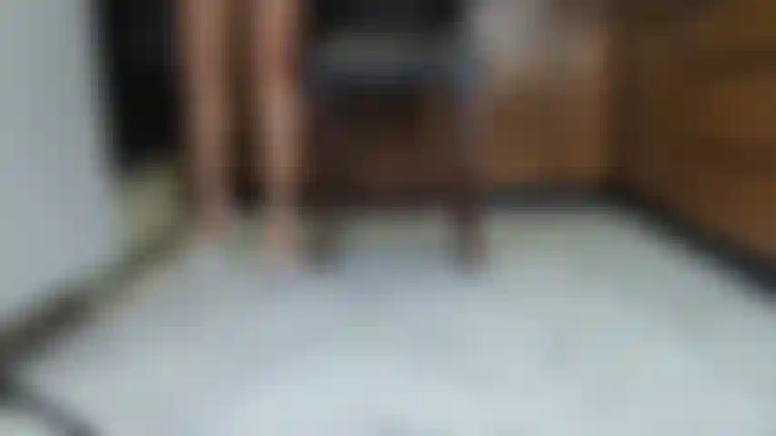 Tacchi da spogliarellista bianchi.