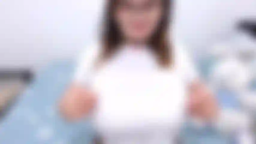 Annuso e lecco il mio delizioso perizoma.