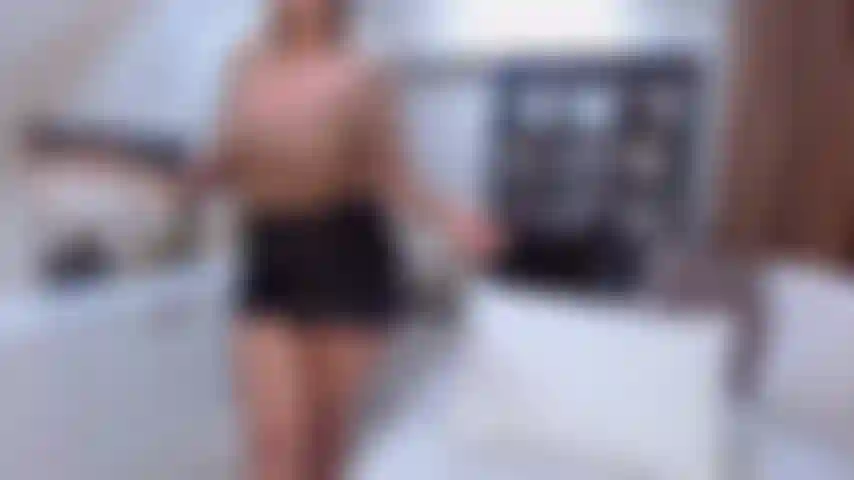 Gioco con il mio culetto formoso//video di una sessione privata per marc.