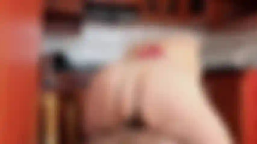 RIDING BACKWARDS MY TORSO WITH THE BIG DICK