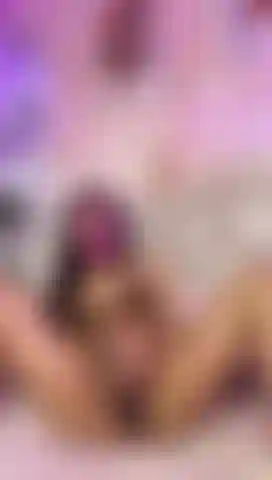 I'm so hot my pussy goes explode