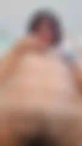 La mia figa è molto pelosa...