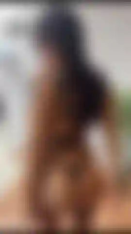 Ti piace il mio culo? Amerai le mie tette.