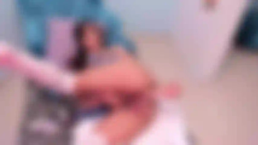 Una studentessa molto cattiva, mi piace questa punizione mmm.