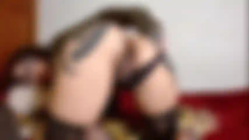 Fottimi il culo, 2 dita.