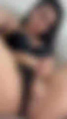 Recording my cock with my cell phone camera makes it look more delicious