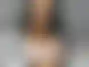 4 K convince il tuo cazzo con le mie grandi tette finte.