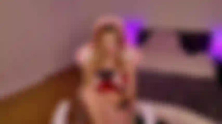 Gamer Girl Teases and Controls You.