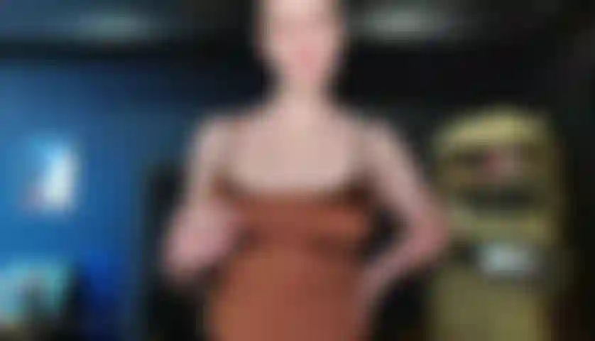 Tua moglie ti sta prendendo in giro con il suo personal trainer.