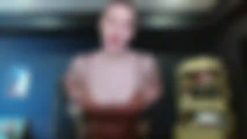 Uso gratuito della Fleshlight, fantasie bisessuali incoraggiate.