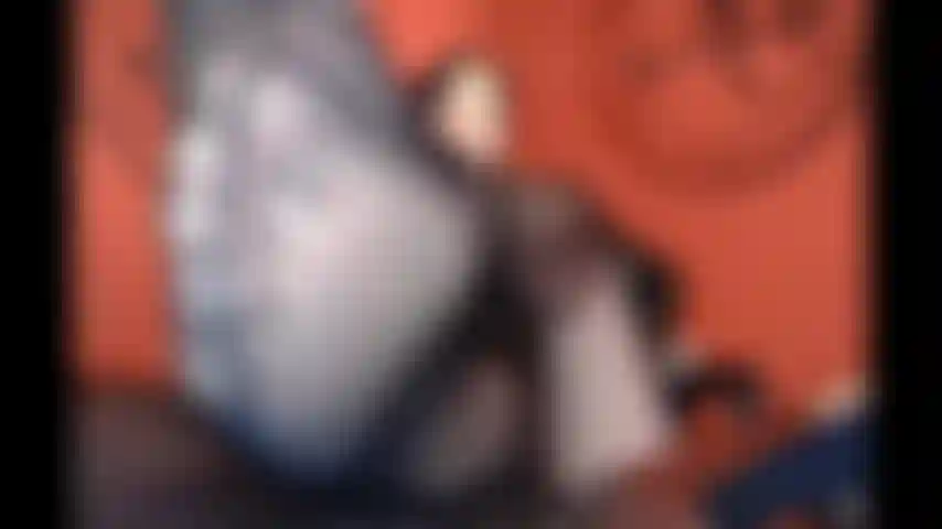 Adorazione dei piedi 2025 / joi: sono la tua dea, tu sei un debole segaiolo dipendente dai piedi, e non ne hai mai abbastanza di me e dei miei piedi perfettamente formati, e delle unghie dei piedi. Indosso collant neri, mentre tu adori i miei piedi trasparenti ricoperti di nylon.