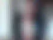 La dea che suona e si spazzola i suoi capelli sensuali, vede i suoi occhi e le sue labbra sexy. Perfetta per la masturbazione senza parole.