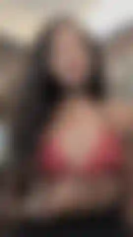 La dea robin è la tua nuova monella e viziata moglie. Controllo te e il tuo portafoglio 24 ore su 24, 7 giorni su 7. Questo è un video da acquistare. Mi concentro molto sull'umiliazione, sulla monellozza sexy.