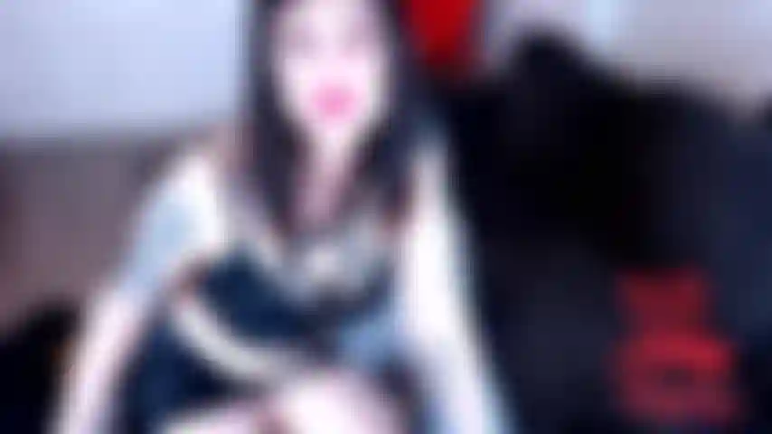 Presa in giro e negazione per il ragazzo troia.