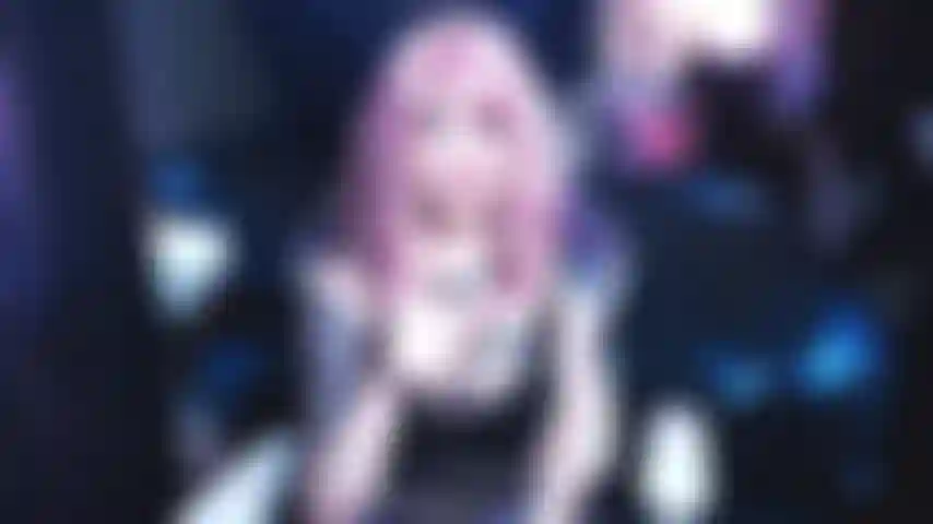 Femdom significa joi e bordatura.