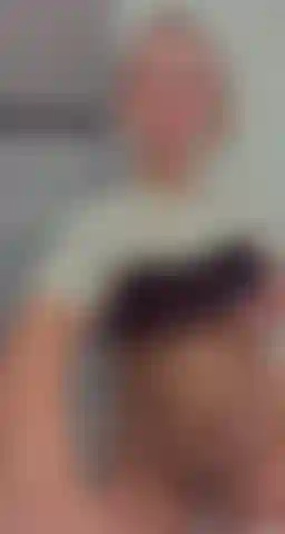 Adoro mostrare le mie grandi tette e il mio culo grasso.