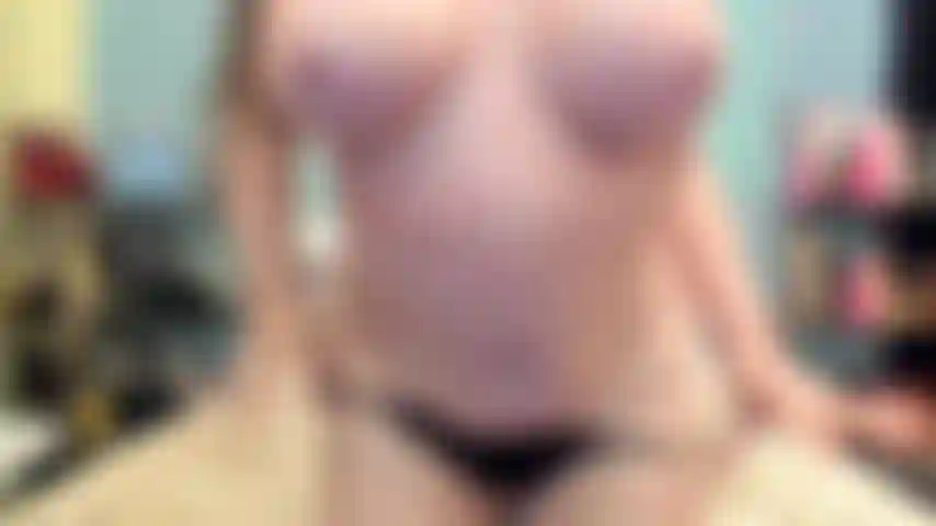 ( Gs.689) GoldieStar si esibisce nel gold show - 11:01 minuti. Un grosso culo, un giocattolo interattivo, grandi tette, gilf, un grosso dildo rosa, anale, doppia penetrazione, squirting, piedi nudi (8/8/2022).