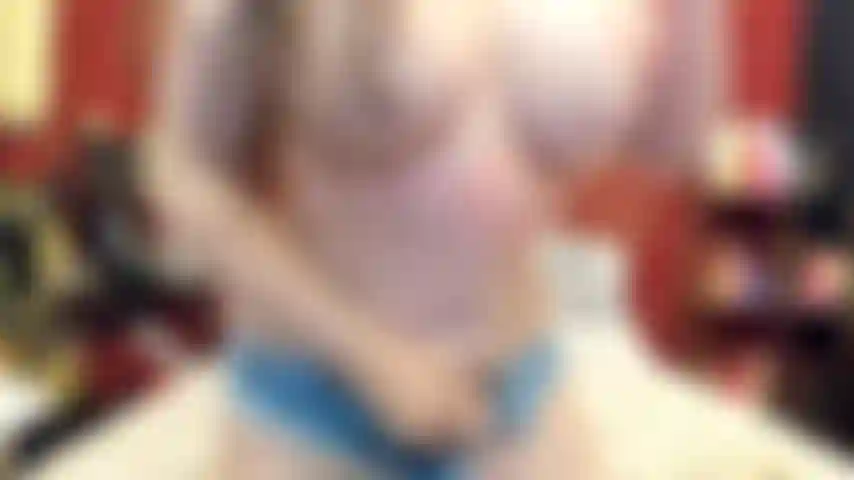 ( Gs.530) GoldieStar si esibisce nel gold show - 9 minuti. Daisy dukes, tette grandi, gilf, figa pelosa, piedi nudi, olio, anale, doppia penetrazione, sperma cremoso (26/4/2022).