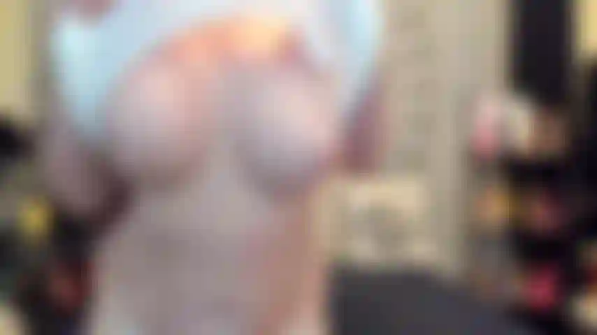 (Gs.1257) GoldieStar si esibisce in uno show gold - 10 minuti. Multipli dildo, piedi nudi, nuda, anale, dp, tette grosse, culo grosso, gilf, figa pelosa, squirting (2/3/2024 @ 6.10Pm) 1707001805416.
